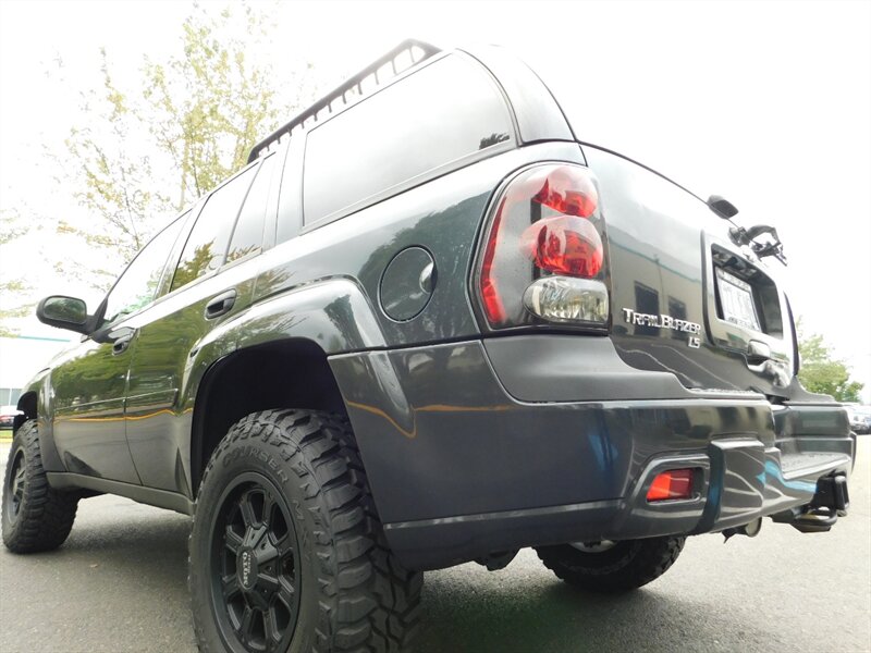 2006 Chevrolet Trailblazer LS 4dr SUV 4X4 / LIFTED / NEW MUD TIRES & RACK   - Photo 11 - Portland, OR 97217