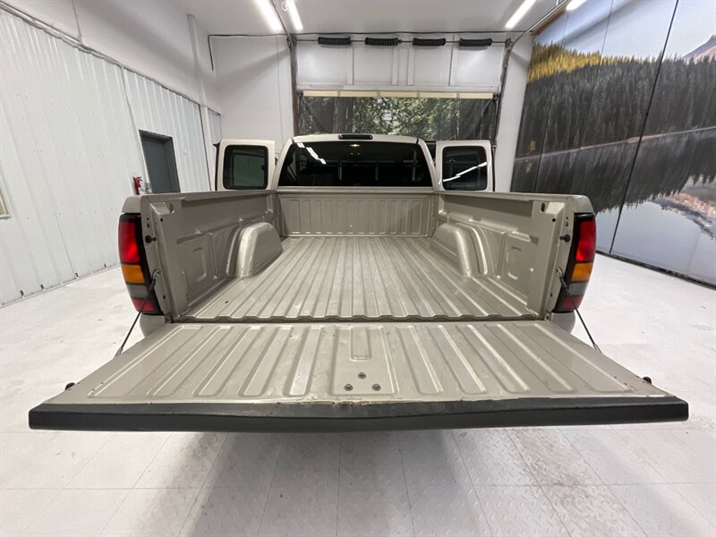 2006 GMC Sierra 1500 SLE 4Dr / 4.8L V8 / LOCAL TRUCK / 92,000 MILES  / RUST FREE / 6.5FT BED / 2WD / Excel Cond - Photo 28 - Gladstone, OR 97027