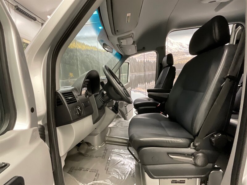 2014 Mercedes-Benz Sprinter 2500 Passenger Van 3.0L V6 DIESEL / HIGHROOF  / 15-Passenger Van / 170 " WB / HIGHROOF / 1-OWNER / Excel Cond - Photo 14 - Gladstone, OR 97027