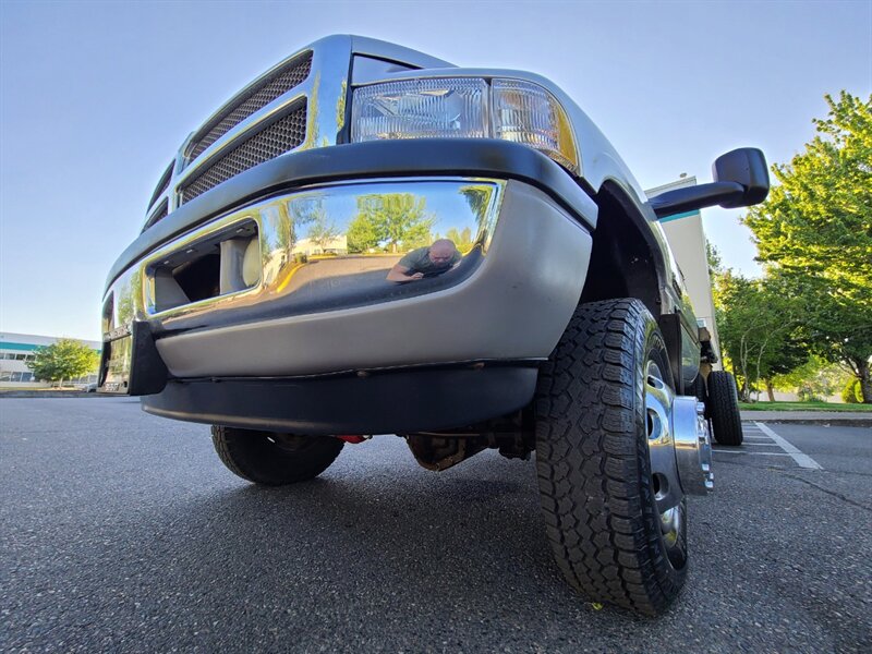 2002 Dodge Ram 3500 Dually FLAT BED 4X4 5.9L DIESEL / 1-TON / 151K MLS  / LONG BED / CUMMINS / LOW MILES - Photo 9 - Portland, OR 97217