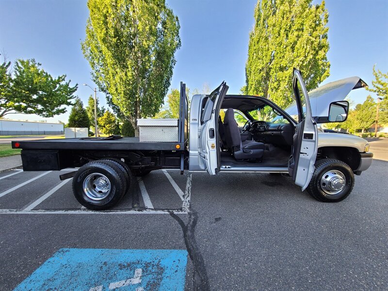 2002 Dodge Ram 3500 Dually FLAT BED 4X4 5.9L DIESEL / 1-TON / 151K MLS  / LONG BED / CUMMINS / LOW MILES - Photo 24 - Portland, OR 97217