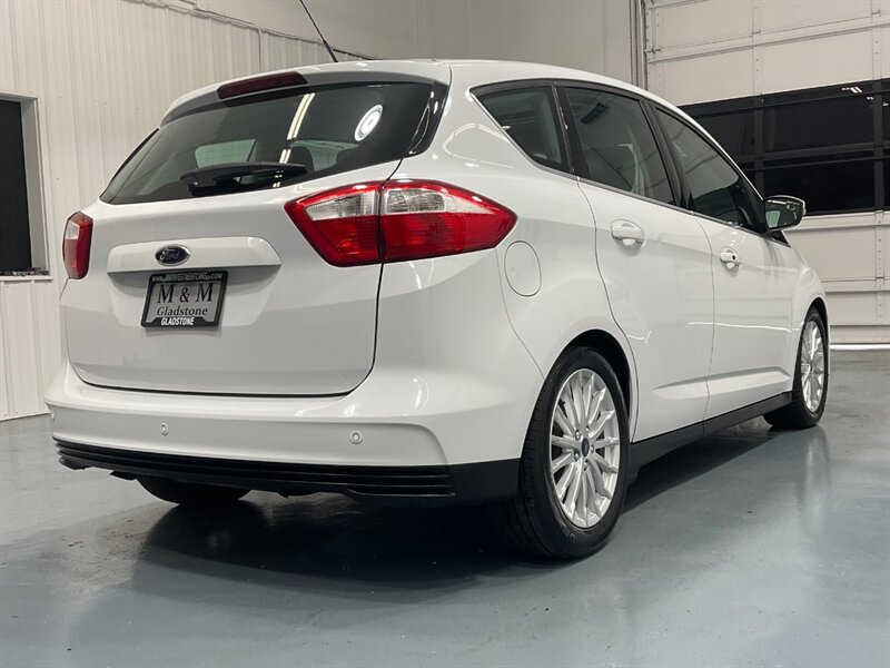 2016 Ford C-Max Energi SEL Wagon 2.0L 4Cyl Hybrid / 60k MILES  / Panoramic Roof - Photo 7 - Gladstone, OR 97027