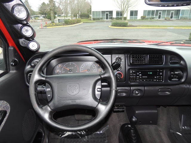 1998 Dodge Ram 2500 Quad Cab Sport 4X4/ 5.9L Cummins Diesel/12-Valve   - Photo 35 - Portland, OR 97217