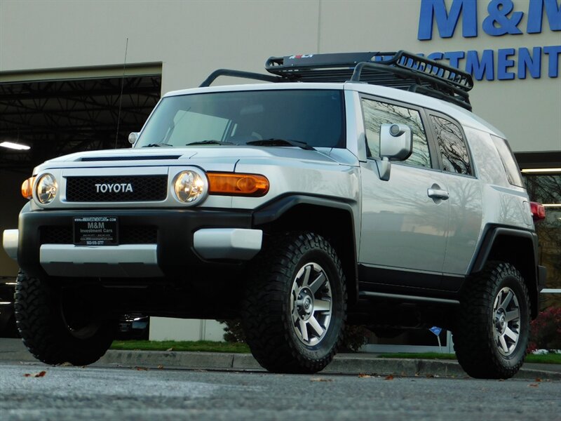 2007 Toyota FJ Cruiser 4dr SUV 4X4 / Diff Locks/ NEW LIFT & TIRES / SHARP   - Photo 1 - Portland, OR 97217