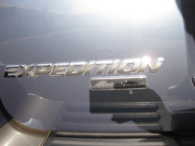 2003 Ford Expedition Eddie Bauer   - Photo 11 - Portland, OR 97217