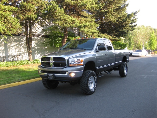 2006 Dodge Ram 2500 SLT/ 5.9L Diesel/ 6-Speed Manual   - Photo 43 - Portland, OR 97217