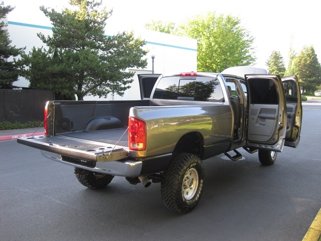 2006 Dodge Ram 2500 SLT/ 5.9L Diesel/ 6-Speed Manual   - Photo 13 - Portland, OR 97217