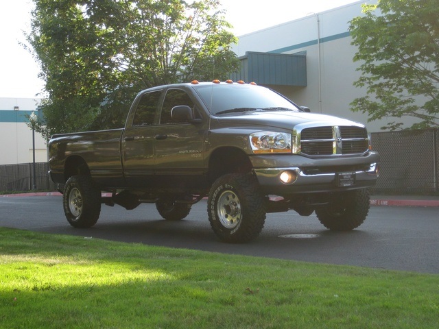 2006 Dodge Ram 2500 SLT/ 5.9L Diesel/ 6-Speed Manual   - Photo 42 - Portland, OR 97217