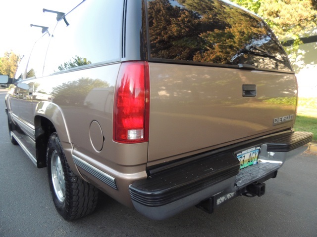 1995 Chevrolet Suburban K1500/4WD/ 3rd Seat / Runs Excellent   - Photo 37 - Portland, OR 97217