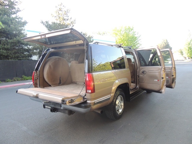 1995 Chevrolet Suburban K1500/4WD/ 3rd Seat / Runs Excellent   - Photo 13 - Portland, OR 97217