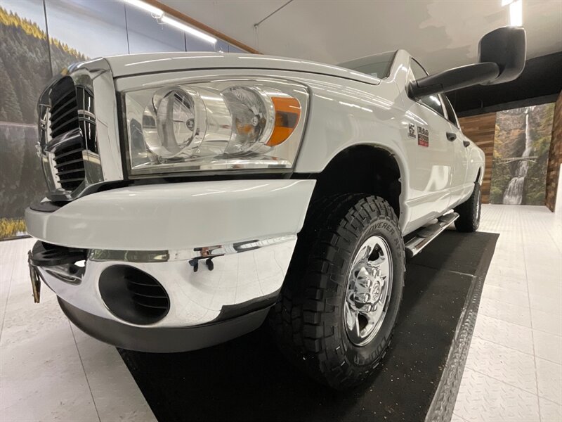 2009 Dodge Ram 2500 SLT Quad Cab 4X4 / 6.7L DIESEL / 6-SPEED / 1-OWNER  / LOCAL OREGON TRUCK / RUST FREE / SUPER CLEAN / 92,000 MILES - Photo 9 - Gladstone, OR 97027