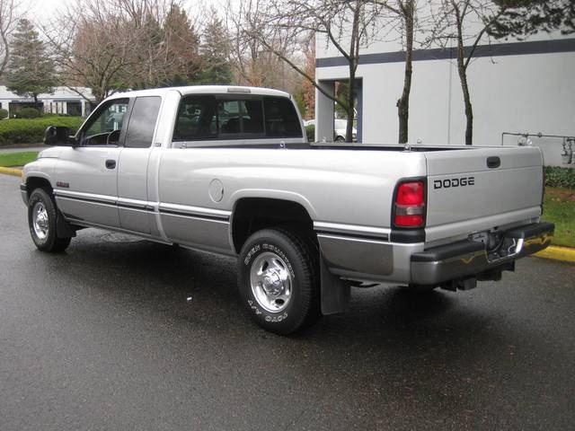 2002 Dodge Ram 2500 SLT   - Photo 3 - Portland, OR 97217