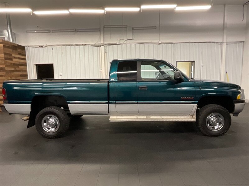 1999 Dodge Ram 2500 Laramie SLT 4X4/ 5.9L CUMMINS DIESEL / 103,000 MIL  LOCAL OREGON TRUCK / RUST FREE / BRAND NEW TIRES / LONG BED / CLEAN LOW MILES - Photo 4 - Gladstone, OR 97027