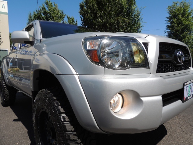 2011 Toyota Tacoma V6 / Crew Cab / 4X4 / TRD OFF RD / SPORT/ LIFTED   - Photo 10 - Portland, OR 97217