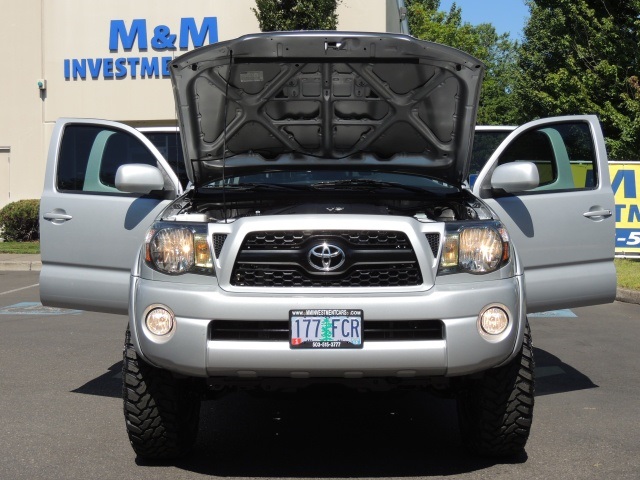 2011 Toyota Tacoma V6 / Crew Cab / 4X4 / TRD OFF RD / SPORT/ LIFTED   - Photo 34 - Portland, OR 97217