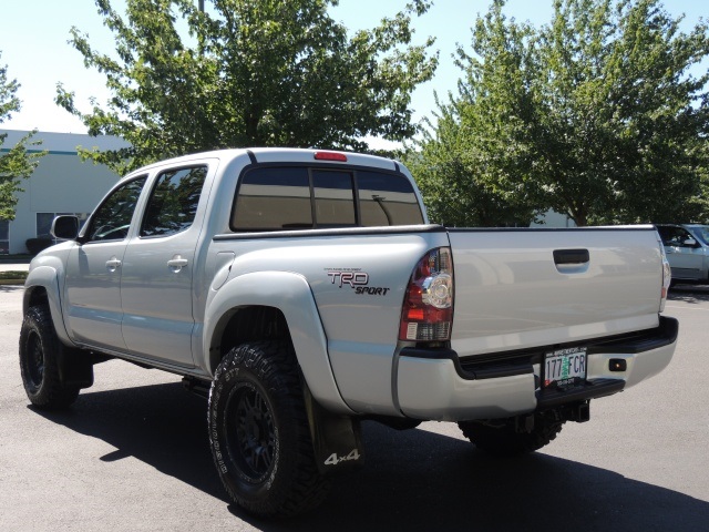 2011 Toyota Tacoma V6 / Crew Cab / 4X4 / TRD OFF RD / SPORT/ LIFTED   - Photo 7 - Portland, OR 97217