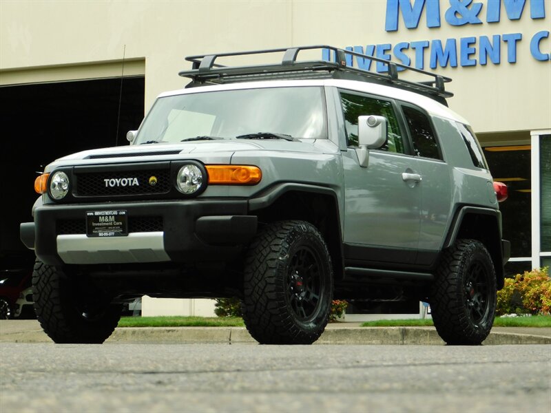 2014 Toyota FJ Cruiser 4X4 / TRD PKG / CRAWL CONTROL / LOW MILES LIFTED   - Photo 41 - Portland, OR 97217