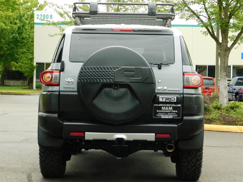 2014 Toyota FJ Cruiser 4X4 / TRD PKG / CRAWL CONTROL / LOW MILES LIFTED   - Photo 6 - Portland, OR 97217