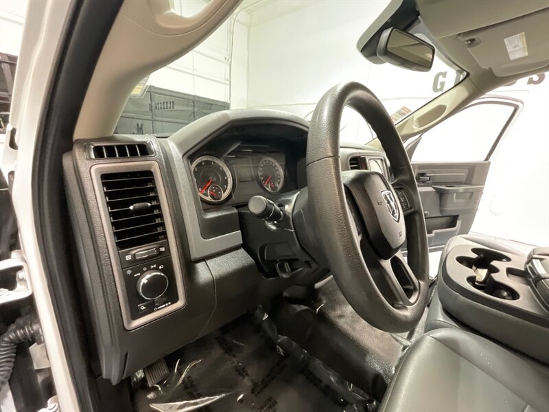 2020 RAM 1500 Tradesman Regular Cab 2WD /3.6L V6 / 44,000 MILES  / Backup Camera / ZERO RUST - Photo 13 - Gladstone, OR 97027