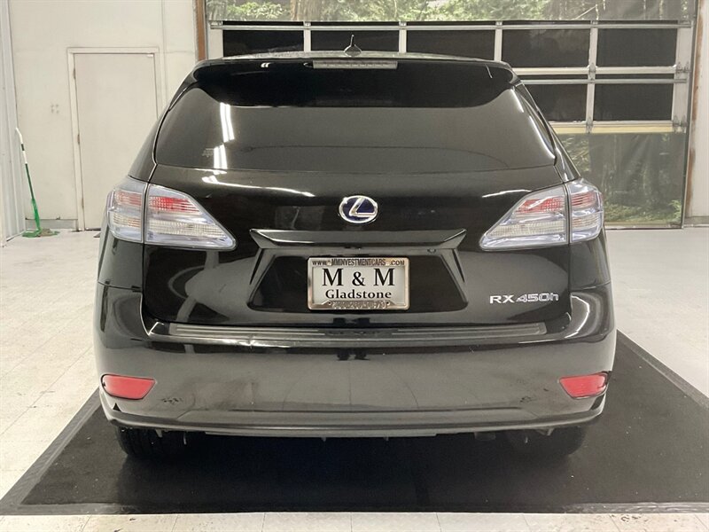 2011 Lexus RX 450h Sport Utility AWD / HYBRID / Leather / Navig  /Backup Camera / Heated & Cooled Leather Seats / BRAND NEW TIRES/ SHARP & CLEAN !! - Photo 6 - Gladstone, OR 97027