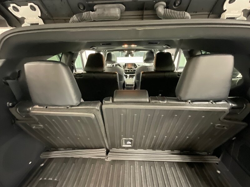 2021 Toyota Highlander XSE AWD / 3.5L V6 / Sunroof / 3RD ROW / 32K MILES  / 1-OWNER LOCAL - Photo 36 - Gladstone, OR 97027