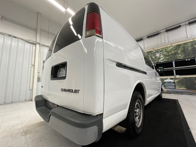 1999 Chevrolet Express CARGO VAN G2500 / 4.3L V6 / ONLY 58,000 MILES  / RUST FREE / LEATHER SEATS - Photo 22 - Gladstone, OR 97027