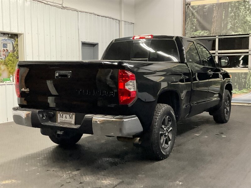 2014 Toyota Tundra SR5 4X4 / 5.7L V8 / Navigation & Backup Camera  LOCAL OREGON TRUCK / RUST FREE / Excel Cond - Photo 8 - Gladstone, OR 97027