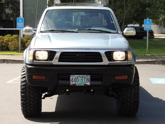 1997 Toyota Tacoma SR5 2dr / 4X4 / 6Cyl / 5-SPEED / LIFTED LIFTED   - Photo 5 - Portland, OR 97217