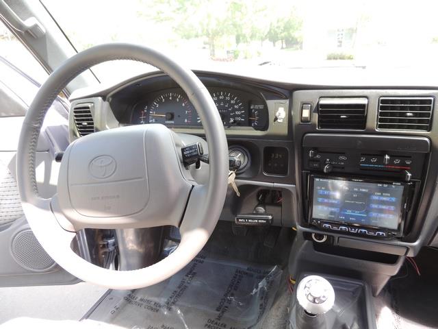 1997 Toyota Tacoma SR5 2dr / 4X4 / 6Cyl / 5-SPEED / LIFTED LIFTED   - Photo 28 - Portland, OR 97217