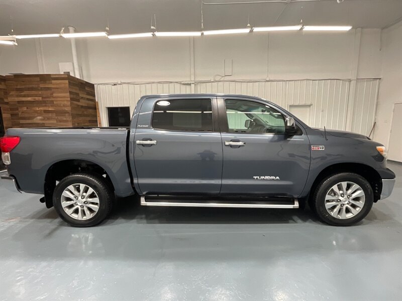 2010 Toyota Tundra Limited Platinum Crew Max 4X4 /5.7L V8 / NEW TIRES  / LOCAL TRUCK w. ZERO RUST - Photo 4 - Gladstone, OR 97027