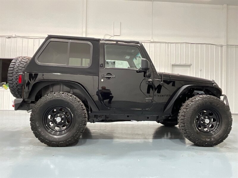 2010 Jeep Wrangler Sport Utility 2Dr / 4X4 / 3.8L 6Cyl / 6 SPD MANUAL  / LIFTED / ZERO RUST / CLEAN - Photo 4 - Gladstone, OR 97027