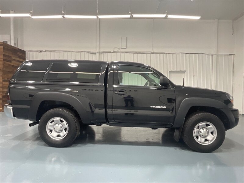 2005 Toyota Tacoma Regular Cab 4X4 / 2.7L 4Cyl / 5-SPEED MANUAL / ZERO RUST - Photo 4 - Gladstone, OR 97027