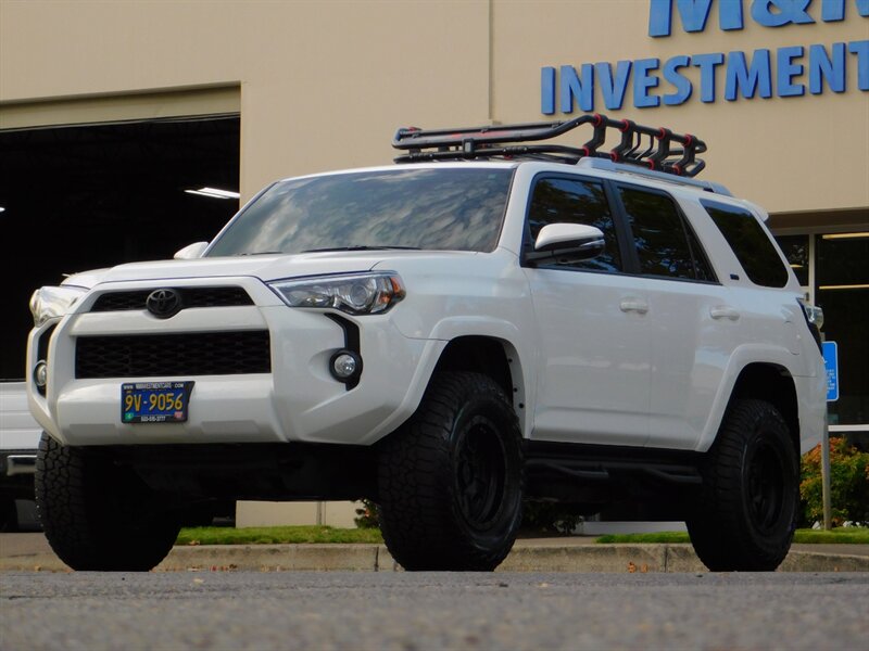 2018 Toyota 4Runner SR5 Premium 4X4 Leather Sunroof 3RD SEAT / LIFTED   - Photo 53 - Portland, OR 97217