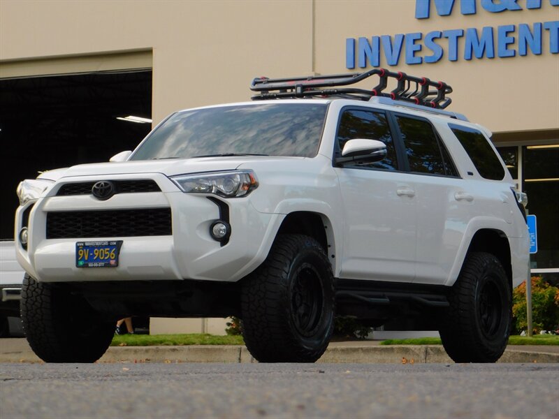 2018 Toyota 4Runner SR5 Premium 4X4 Leather Sunroof 3RD SEAT / LIFTED   - Photo 49 - Portland, OR 97217