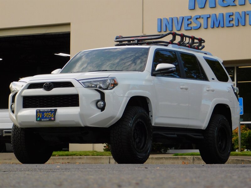 2018 Toyota 4Runner SR5 Premium 4X4 Leather Sunroof 3RD SEAT / LIFTED   - Photo 52 - Portland, OR 97217