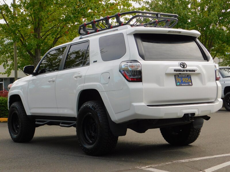 2018 Toyota 4Runner SR5 Premium 4X4 Leather Sunroof 3RD SEAT / LIFTED   - Photo 7 - Portland, OR 97217