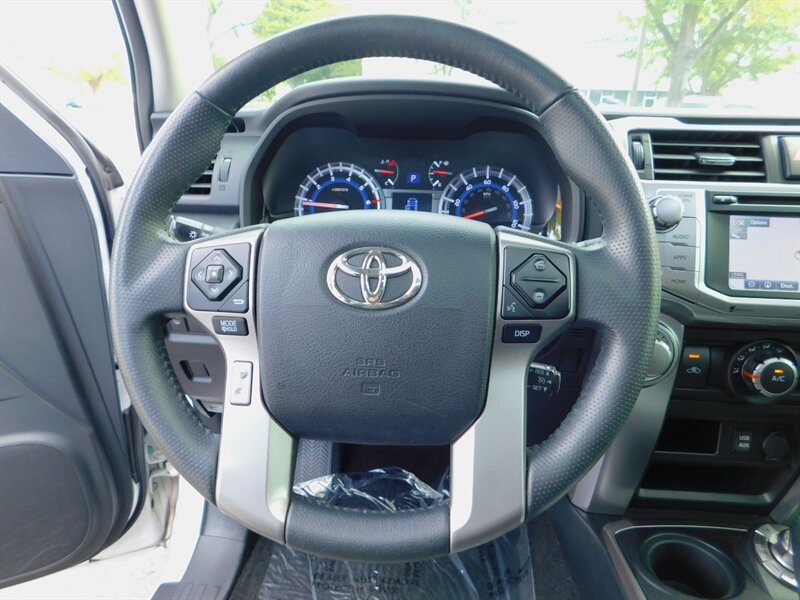 2018 Toyota 4Runner SR5 Premium 4X4 Leather Sunroof 3RD SEAT / LIFTED   - Photo 40 - Portland, OR 97217