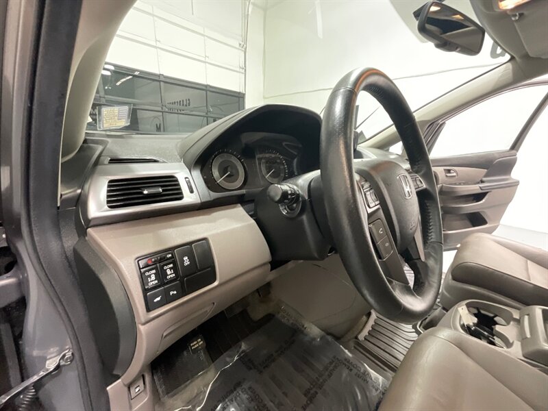 2013 Honda Odyssey Touring Elite MiniVan / 1-OWNER / DVD / 69K MILES  / ZERO RUST / Navi & Backup Camera / Sunroof / Leather Heated Seats / DVD Player / 8-Passenger - Photo 41 - Gladstone, OR 97027