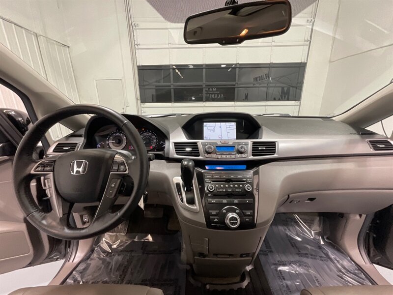 2013 Honda Odyssey Touring Elite MiniVan / 1-OWNER / DVD / 69K MILES  / ZERO RUST / Navi & Backup Camera / Sunroof / Leather Heated Seats / DVD Player / 8-Passenger - Photo 44 - Gladstone, OR 97027