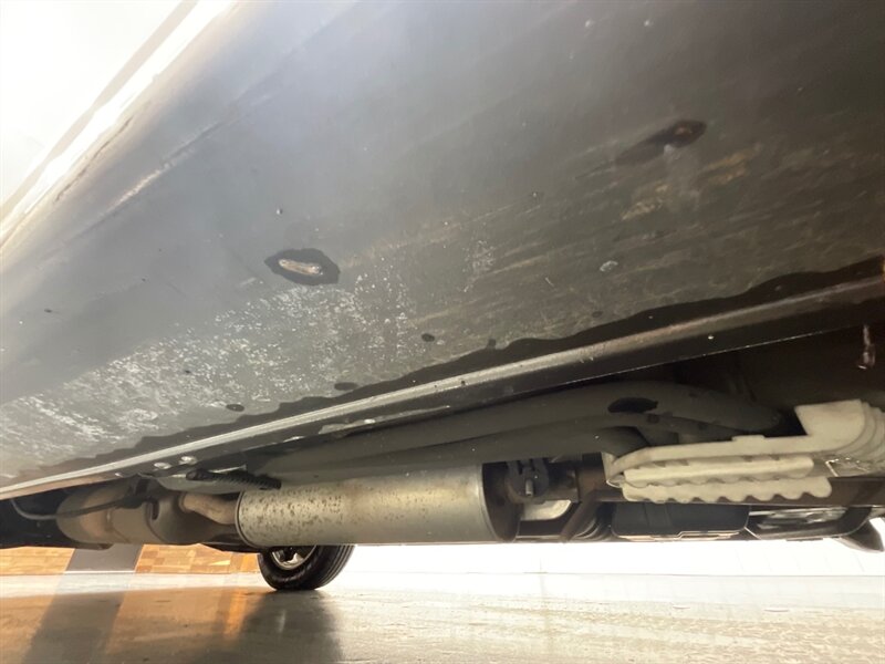 2013 Honda Odyssey Touring Elite MiniVan / 1-OWNER / DVD / 69K MILES  / ZERO RUST / Navi & Backup Camera / Sunroof / Leather Heated Seats / DVD Player / 8-Passenger - Photo 62 - Gladstone, OR 97027