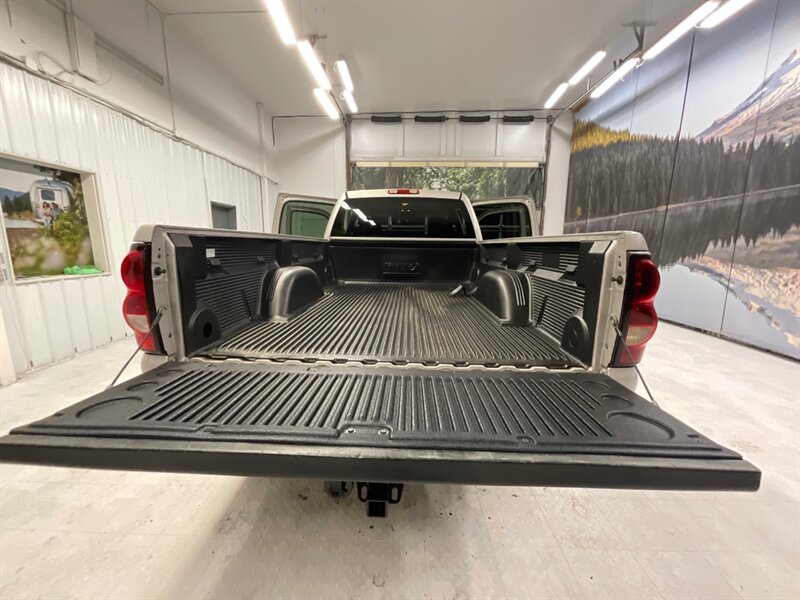 2006 Chevrolet Silverado 2500 LT Crew Cab 4X4 / 6.6L DIESEL /ALLISON / LBZ MOTOR  /1-OWNER / LONG BED / Leather & Heated Seats / RUST FREE / LBZ MOTOR - Photo 21 - Gladstone, OR 97027