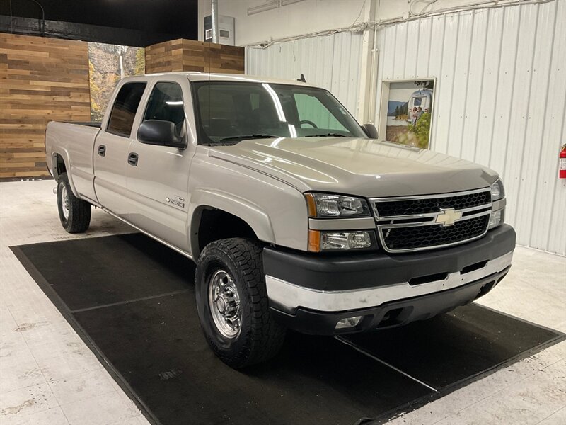 2006 Chevrolet Silverado 2500 LT Crew Cab 4X4 / 6.6L DIESEL /ALLISON / LBZ MOTOR  /1-OWNER / LONG BED / Leather & Heated Seats / RUST FREE / LBZ MOTOR - Photo 2 - Gladstone, OR 97027