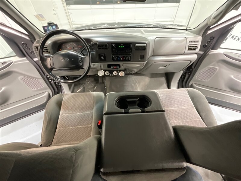 2002 Ford F-350 XLT Crew Cab 4X4 / 7.3L DIESEL /NEW TIRES/LONG BED / ZERO RUST / NEW TIRES / 1-TON / SRW - Photo 39 - Gladstone, OR 97027