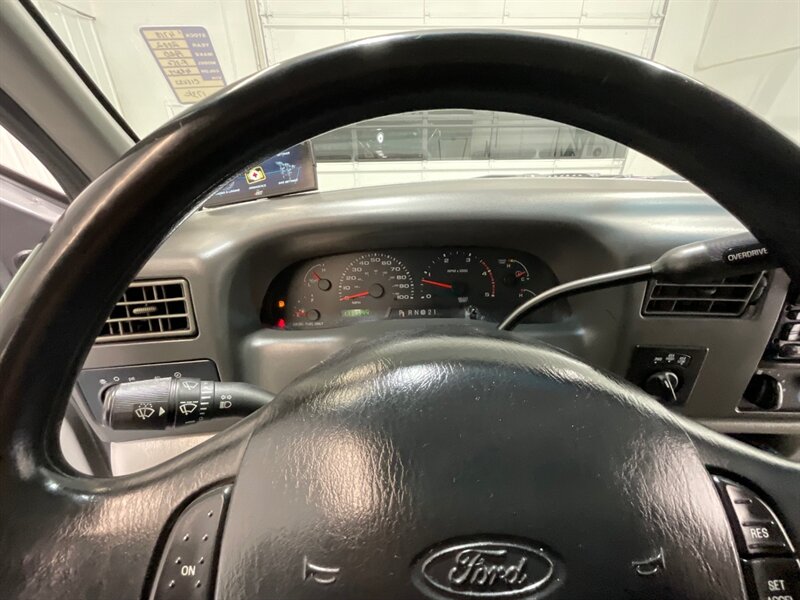 2002 Ford F-350 XLT Crew Cab 4X4 / 7.3L DIESEL /NEW TIRES/LONG BED / ZERO RUST / NEW TIRES / 1-TON / SRW - Photo 41 - Gladstone, OR 97027