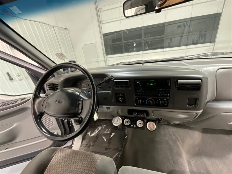 2002 Ford F-350 XLT Crew Cab 4X4 / 7.3L DIESEL /NEW TIRES/LONG BED / ZERO RUST / NEW TIRES / 1-TON / SRW - Photo 38 - Gladstone, OR 97027