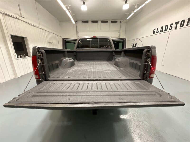 2002 Ford F-350 XLT Crew Cab 4X4 / 7.3L DIESEL /NEW TIRES/LONG BED / ZERO RUST / NEW TIRES / 1-TON / SRW - Photo 10 - Gladstone, OR 97027