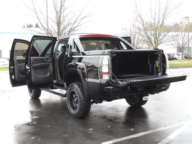 2013 Chevrolet Avalanche LT Black Diamond / 4WD / Leather / LIFTED LIFTED   - Photo 27 - Portland, OR 97217