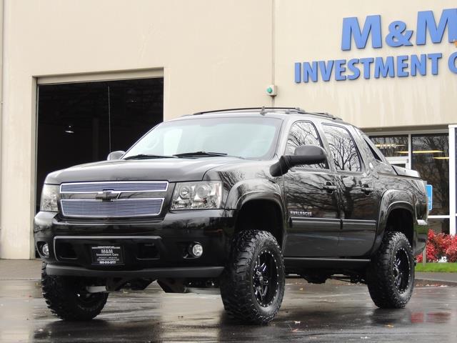 2013 Chevrolet Avalanche LT Black Diamond / 4WD / Leather / LIFTED LIFTED   - Photo 49 - Portland, OR 97217