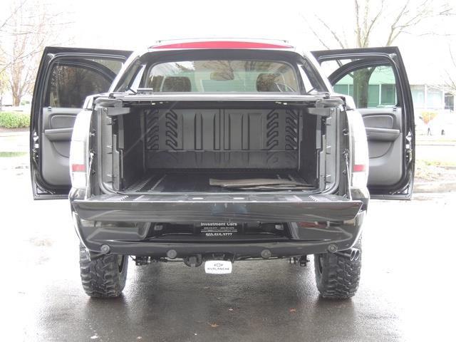 2013 Chevrolet Avalanche LT Black Diamond / 4WD / Leather / LIFTED LIFTED   - Photo 28 - Portland, OR 97217