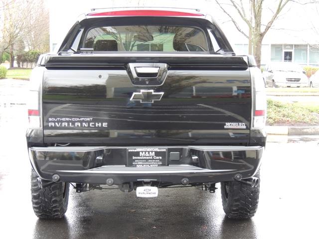 2013 Chevrolet Avalanche LT Black Diamond / 4WD / Leather / LIFTED LIFTED   - Photo 6 - Portland, OR 97217